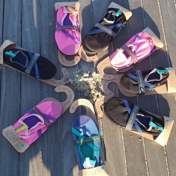 Fit Kids Swim Shoes - Picture 5 of 12